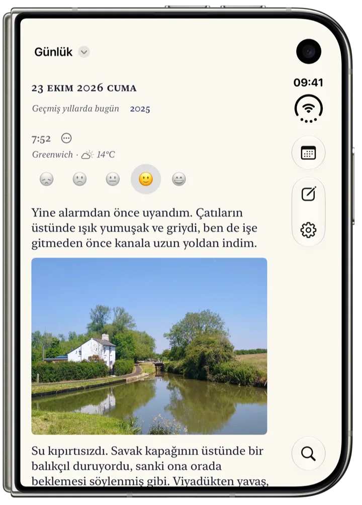 Katlı iPhone Duo’nun kapak ekranında Bifolio: 23 Ekim Cuma sayfası; saat, yer ve hava durumu, bir ruh hali ve günün kaydının başlangıcı.